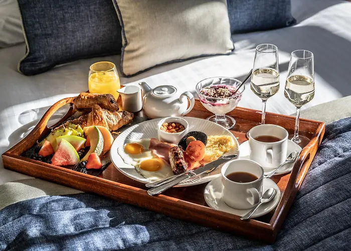 Wood Hall Hotel & Spa