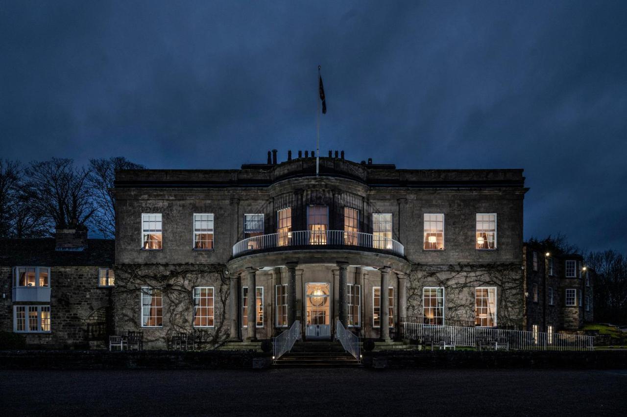 Wood Hall & Hotel 4*