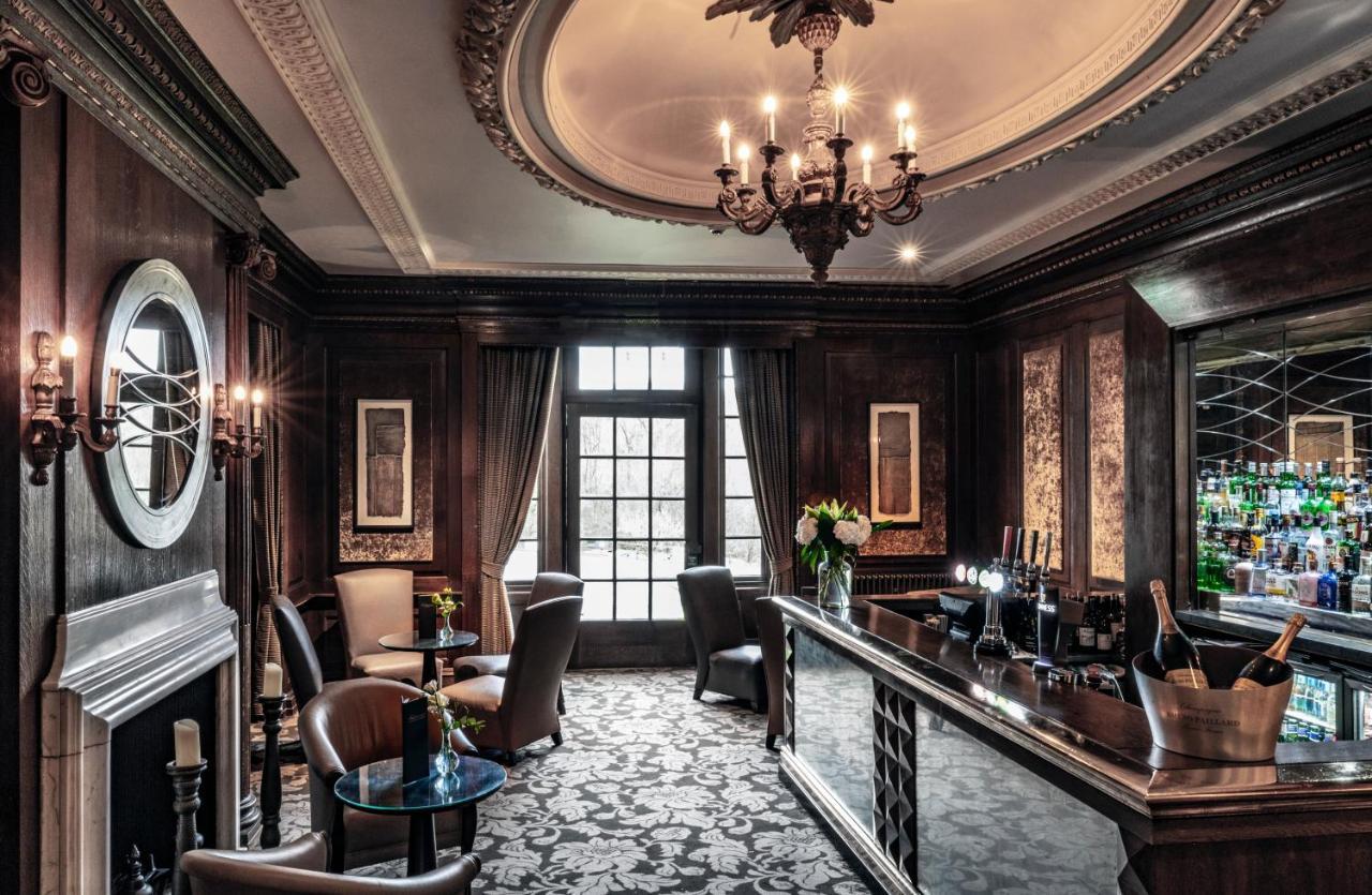 Hotel Wood Hall & 4*