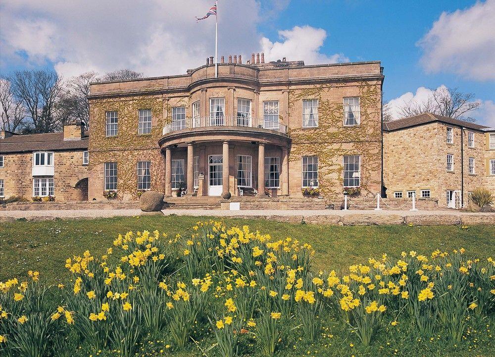 Wood Hall & 4*