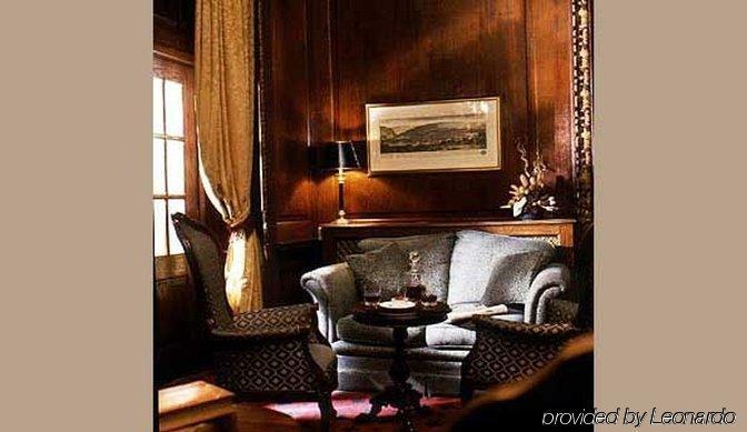 Wood Hall & 4* Wetherby