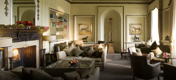 Wood Hall & Hotel 4*