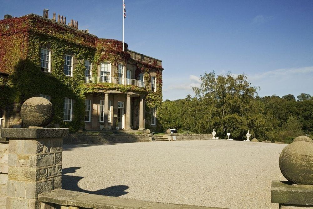 Wood Hall & Hotel 4*