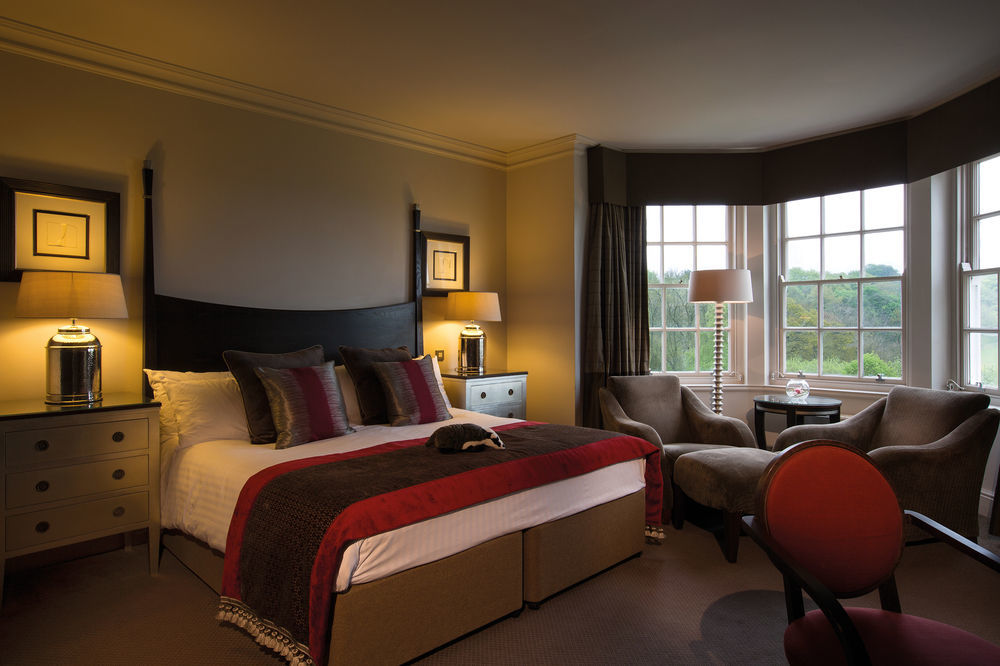 Hotel Wood Hall & 4*
