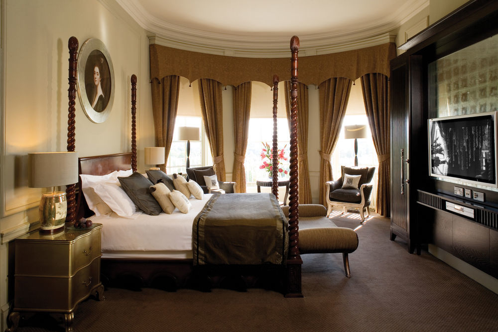 Wood Hall & 4* Wetherby